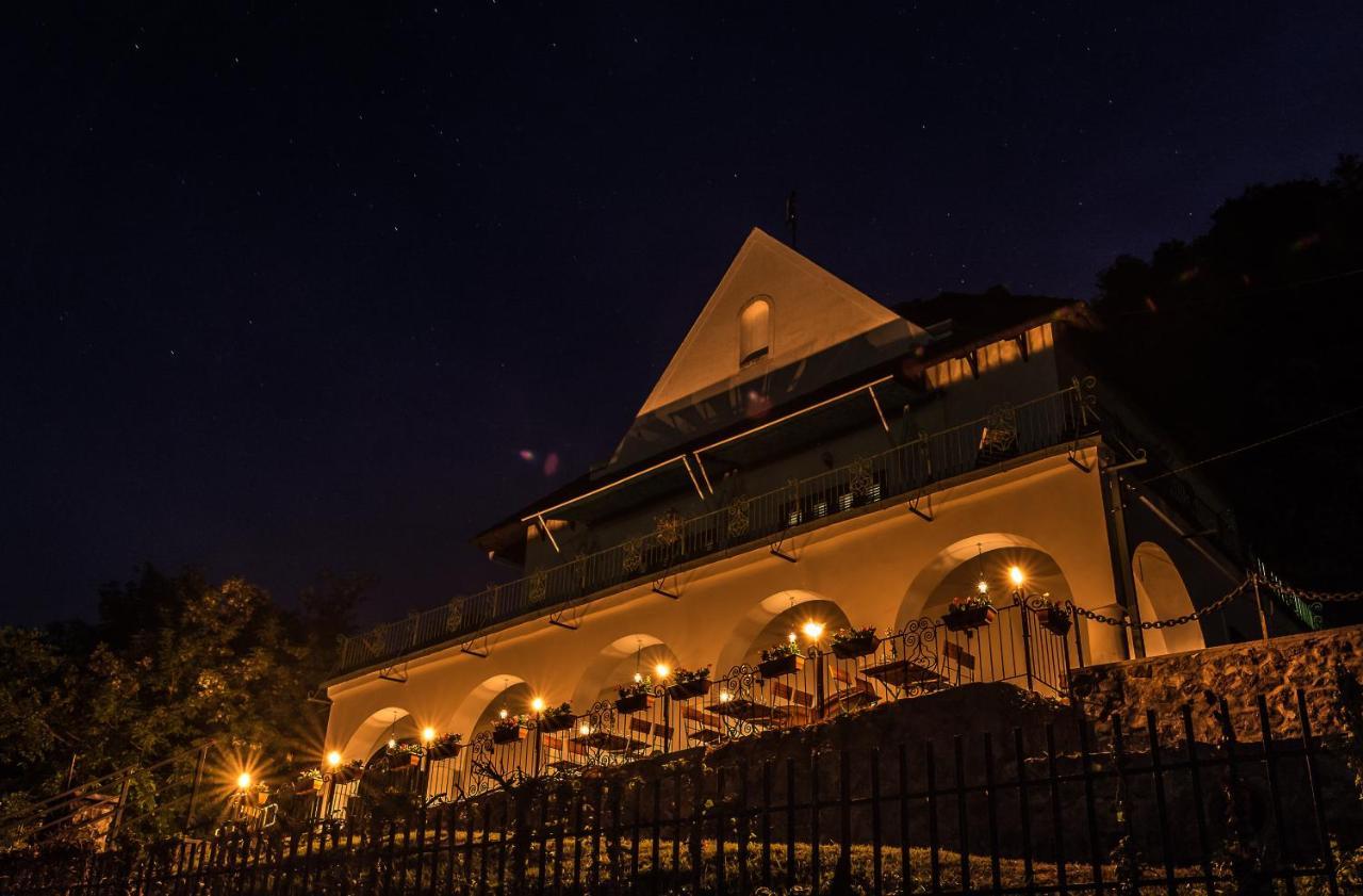 Villa Kabala Сиглигет Екстериор снимка